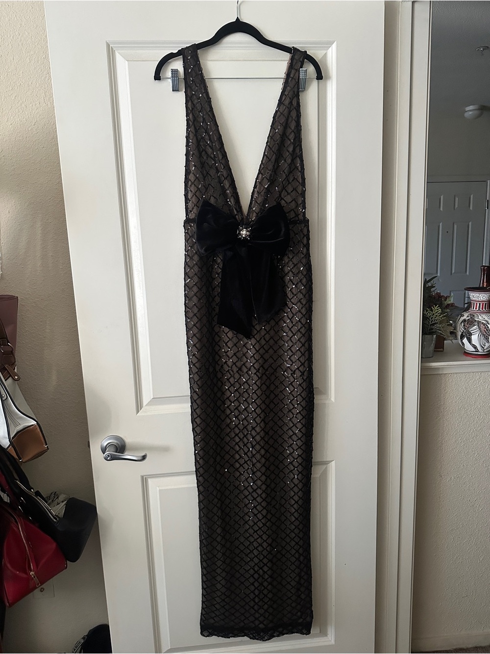 Mew Mews Raziya V Neck Bow Sequin Maxi Dress In Black
